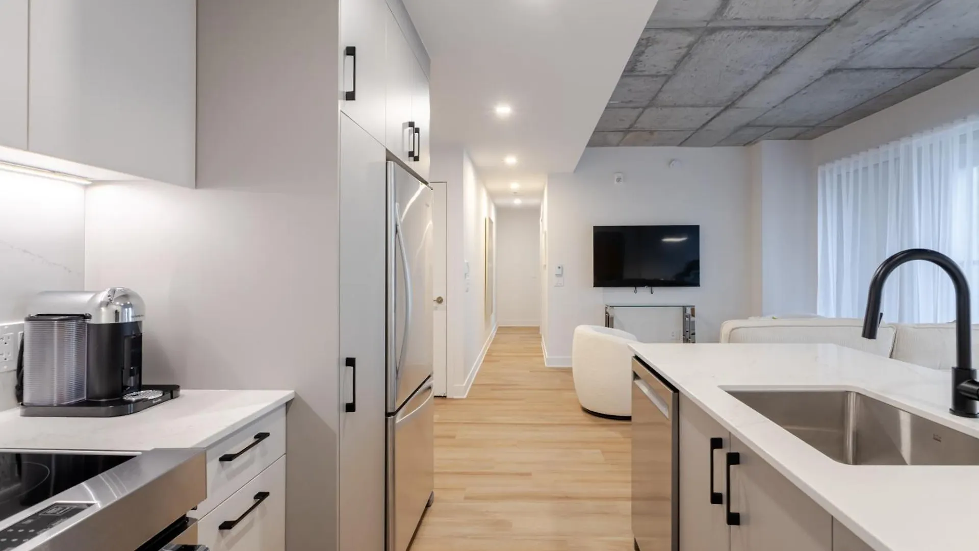 Echoes Of Chic 2Br Hideaway In Old Port Montreal 0*,  Canada